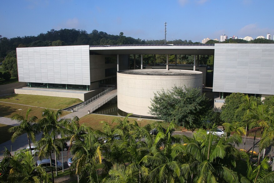 Vista aérea da Biblioteca Brasiliana Guita e José Mindlin